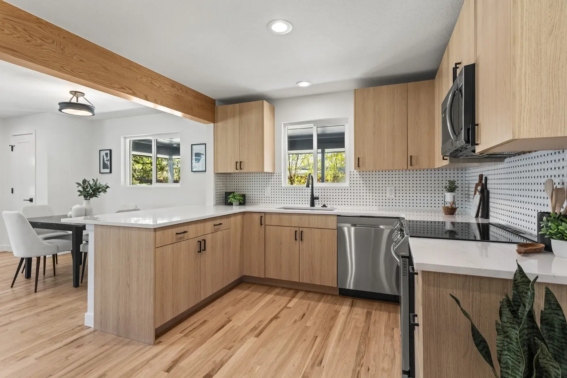 Contemporary kitchen design with dining area